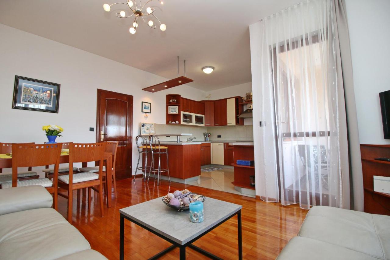 Polo Apartments Rovinj Extérieur photo